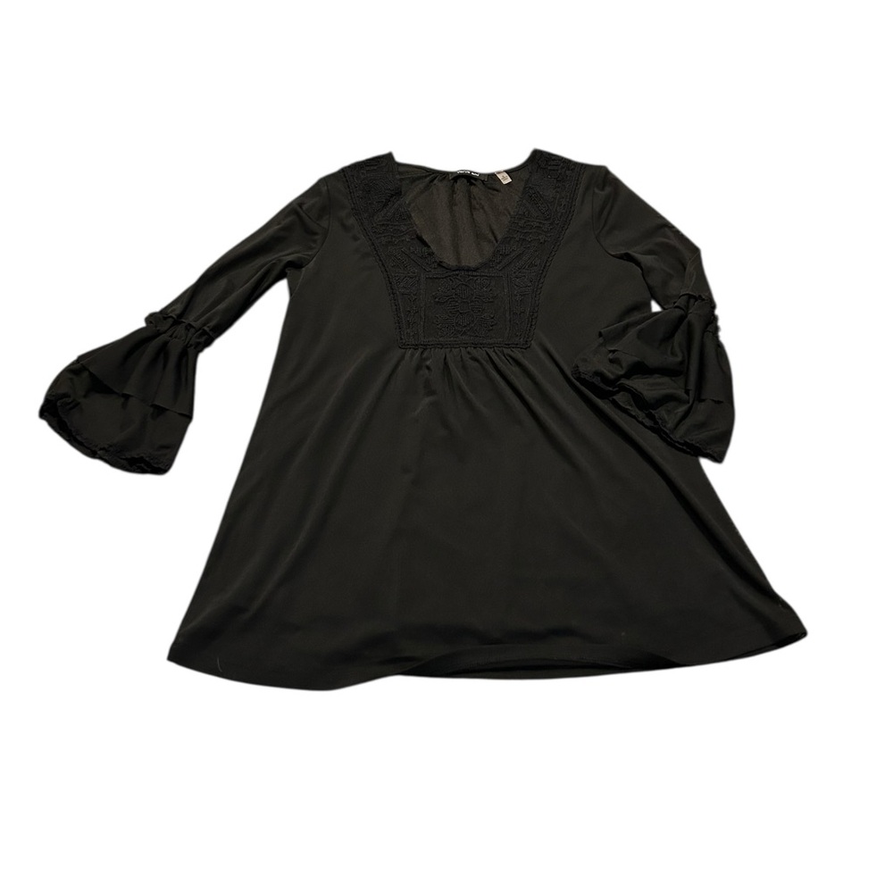 3/$15 VERVE AMI black tunic
